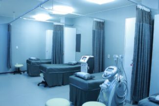 Imagem ilustrativa de um hospital para representar o público do template da WebTV Corporativa.
